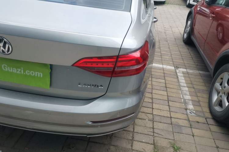 Used Volkswagen Lavida 2019 1.5L Automatic Vision Edition China VI Standard Right Rear Taillight