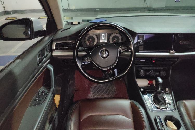 Used Volkswagen Lavida 2019 280TSI DSG Luxury Edition China VI Standard Steering Wheel