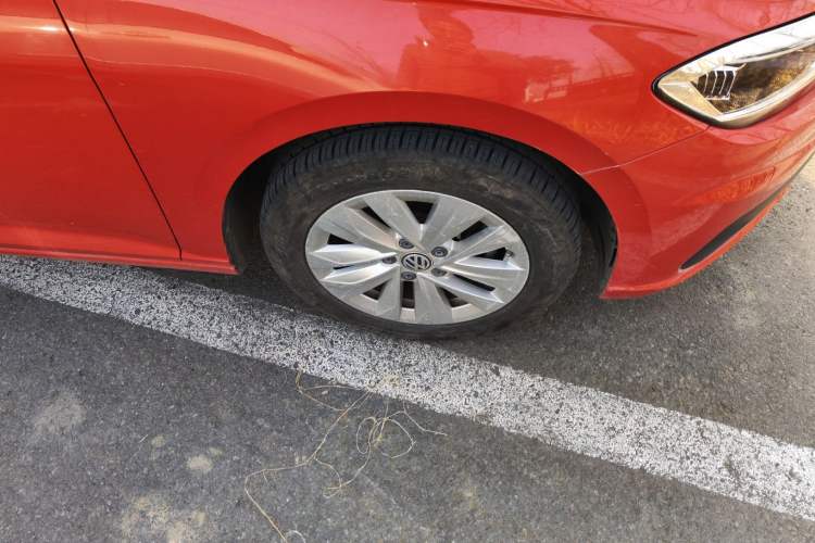 Used Volkswagen Lavida 2019 Hatchback 280TSI DSG Comfort Edition China VI Standard Right Front Wheel Hub