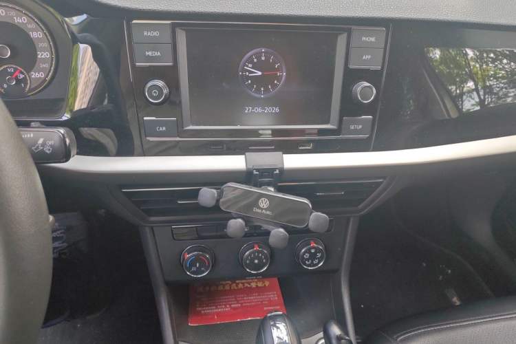 Used Volkswagen Lavida 2019 1.5L Automatic Comfort Edition China VI Standard Audio And AC Panel