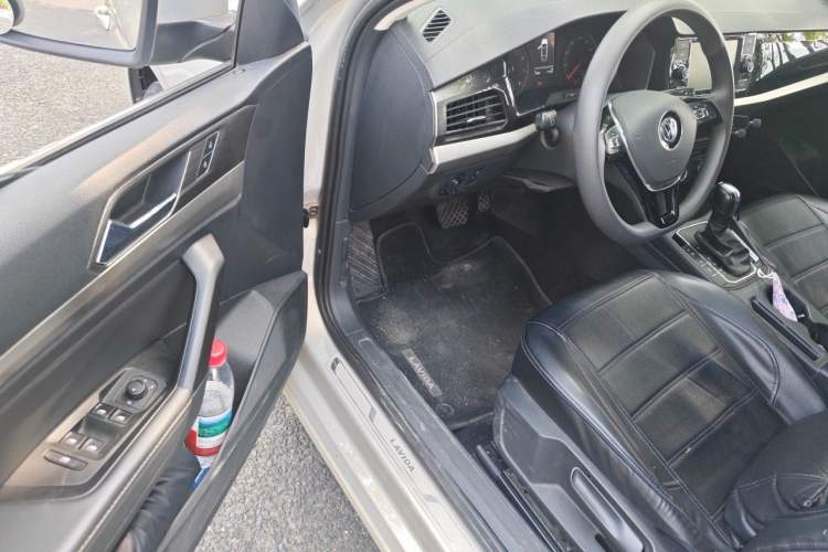 Used Volkswagen Lavida 2019 1.5L Automatic Comfort Edition China VI Standard Driver Seat