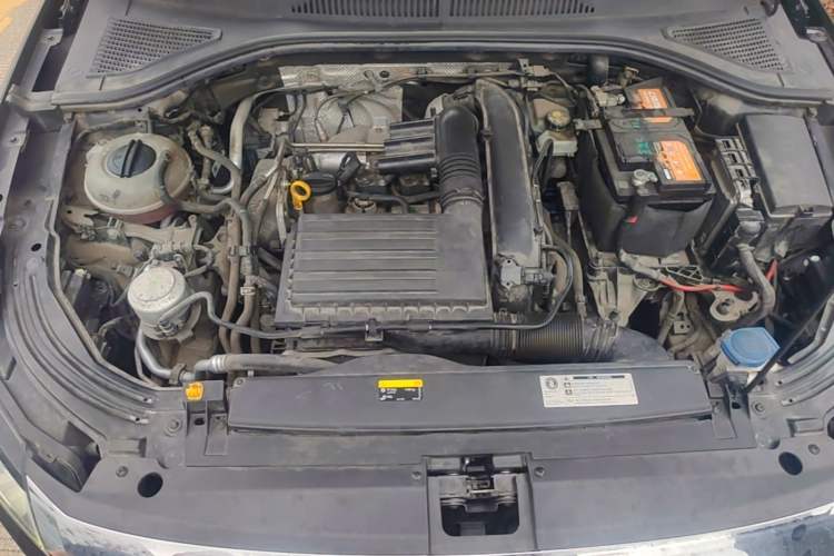 Used Volkswagen Lavida 2019 280TSI DSG Comfort Edition China VI standard Engine Bay
