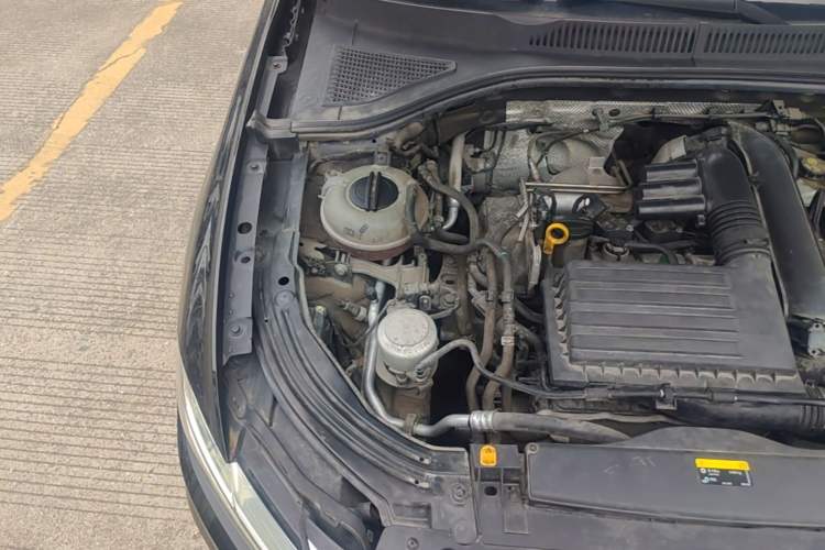 Used Volkswagen Lavida 2019 280TSI DSG Comfort Edition China VI standard Engine Bay Right