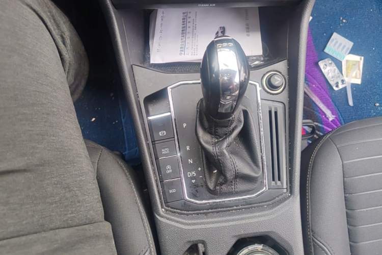Used Volkswagen Lavida 2019 280TSI DSG Comfort Edition China VI standard Gear Lever
