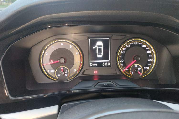 Used Volkswagen Lavida 2019 1.5L Automatic Comfort Edition China VI Standard Instrument Cluster