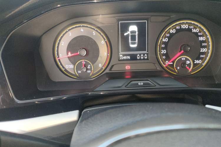 Used Volkswagen Lavida 2019 1.5L Automatic Comfort Edition China VI Standard Odometer Close Up