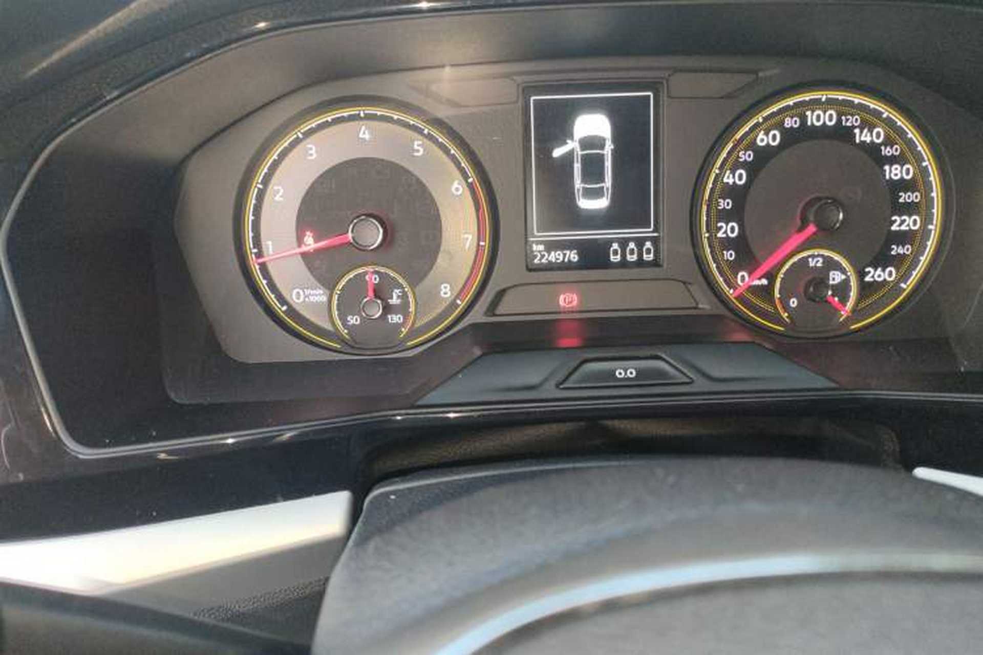 Used Volkswagen Lavida 2019 1.5L Automatic Comfort Edition China VI Standard Odometer Close Up