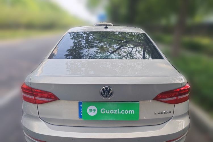Used Volkswagen Lavida 2019 1.5L Automatic Comfort Edition China VI Standard Rear