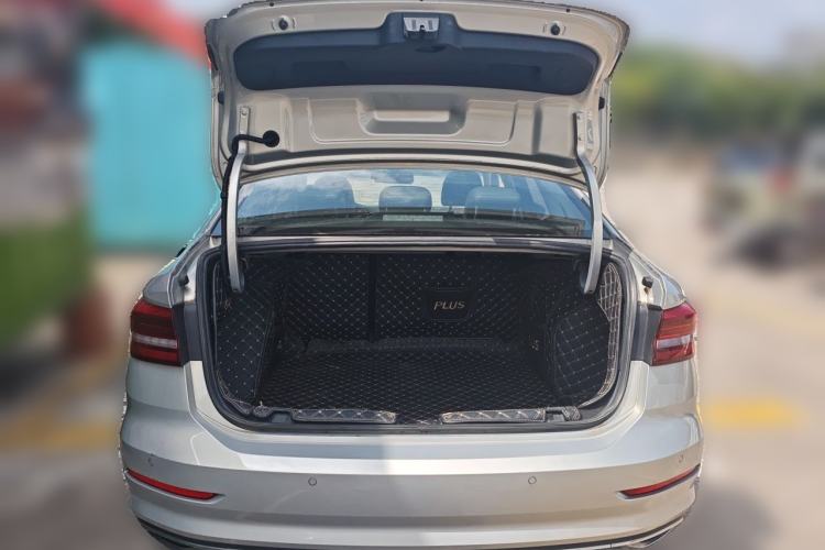 Used Volkswagen Lavida 2019 280TSI DSG Luxury Edition China VI Standard Trunk