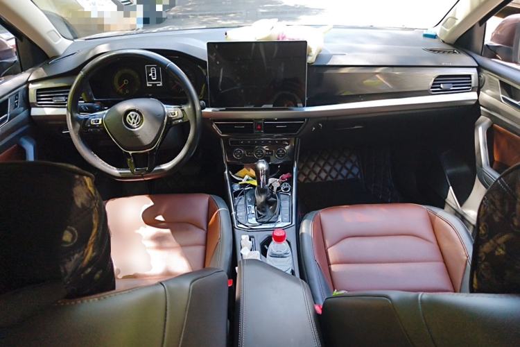 Used Volkswagen Lavida 2019 280TSI DSG Luxury Edition China VI Standard Center Console