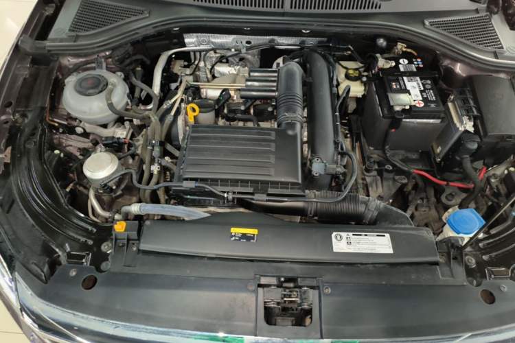 Used Volkswagen Lavida 2019 280TSI DSG Luxury Edition China VI Standard Engine Bay