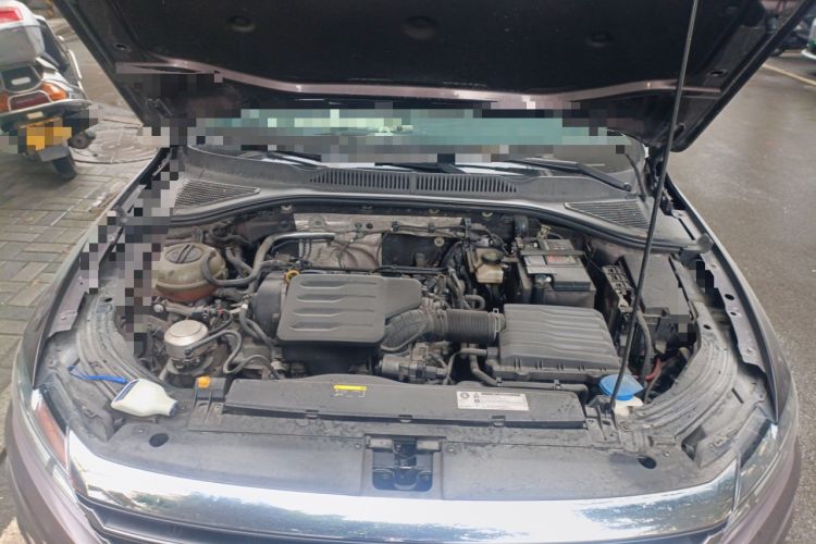 Used Volkswagen Lavida 2019 1.5L Automatic Comfort Edition China VI Standard Engine Bay
