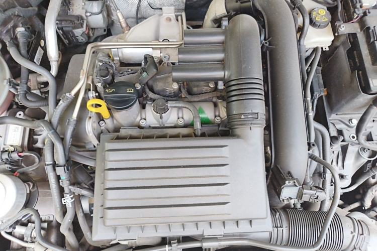 Used Volkswagen Lavida 2019 280TSI DSG Luxury Edition China VI Standard Engine Bay