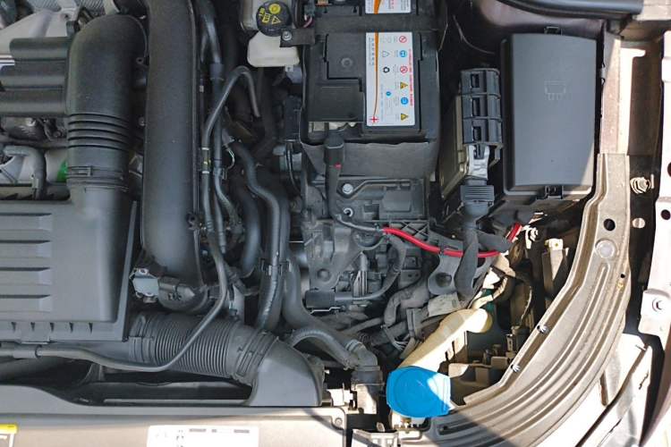 Used Volkswagen Lavida 2019 280TSI DSG Luxury Edition China VI Standard Engine Bay Left