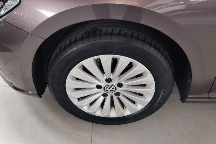 Used Volkswagen Lavida 2019 1.5L Automatic Comfort Edition China VI Standard Exterior 4