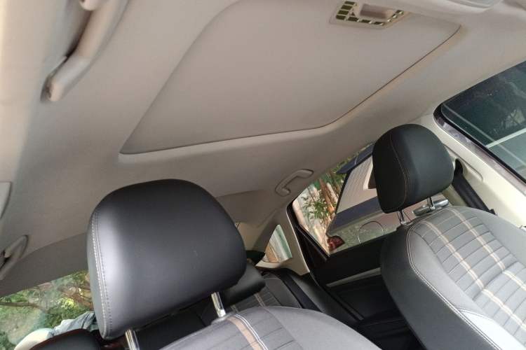 Used Volkswagen Lavida 2019 1.5L Manual Comfort Edition China VI Standard Headliner