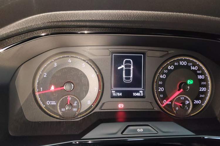 Used Volkswagen Lavida 2019 1.5L Automatic Comfort Edition China VI Standard Instrument Cluster
