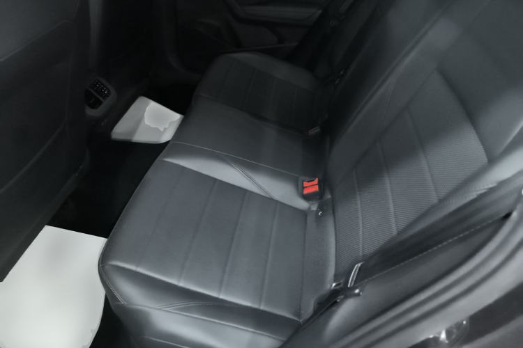 Used Volkswagen Lavida 2019 1.5L Automatic Comfort Edition China VI Standard Interior 4