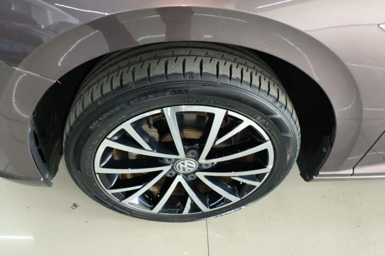 Used Volkswagen Lavida 2019 280TSI DSG Luxury Edition China VI Standard Left Front Wheel Hub