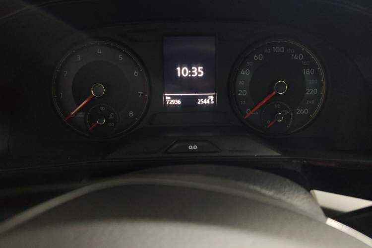 Used Volkswagen Lavida 2019 1.5L Automatic Comfort Edition China VI Standard Odometer Close Up