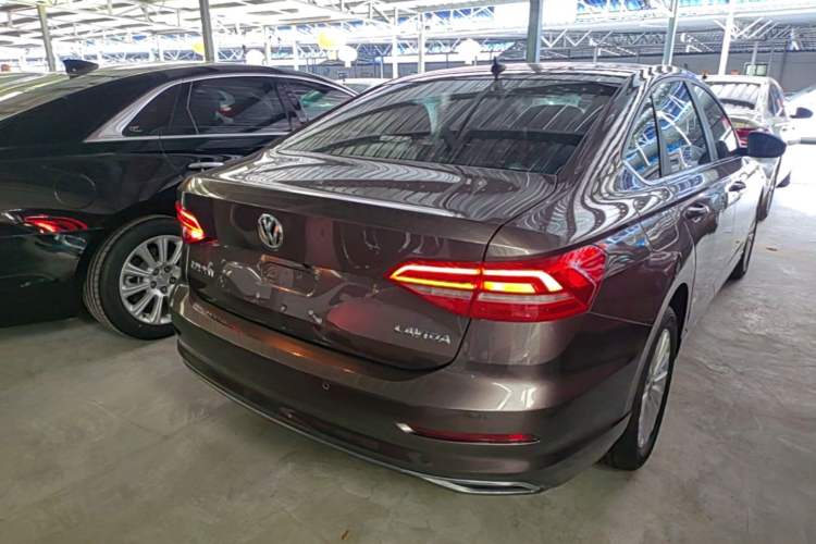 Used Volkswagen Lavida 2019 1.5L Automatic Comfort Edition China VI Standard Rear Right 45 Deg