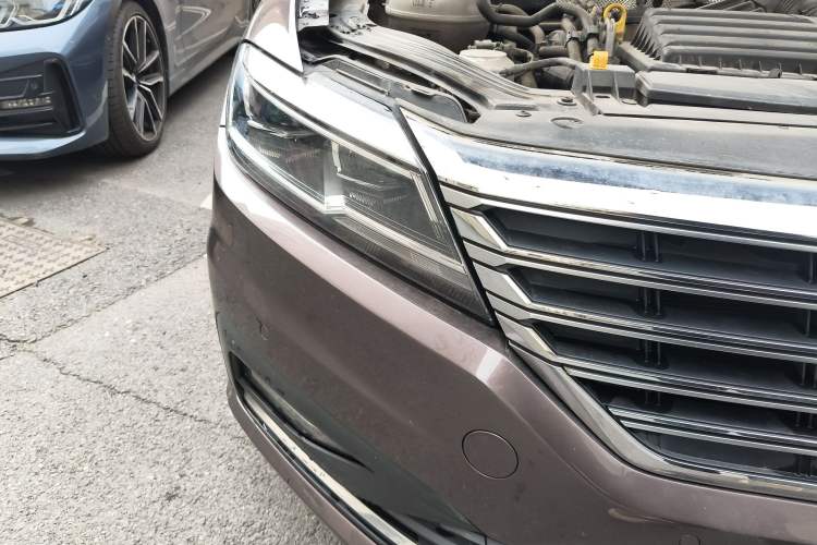 Used Volkswagen Lavida 2019 280TSI DSG Luxury Edition China VI Standard Right Front Headlight