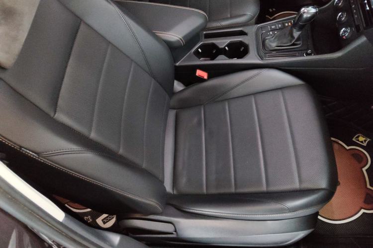 Used Volkswagen Lavida 2019 1.5L Automatic Comfort Edition China VI Standard Right Front Seat