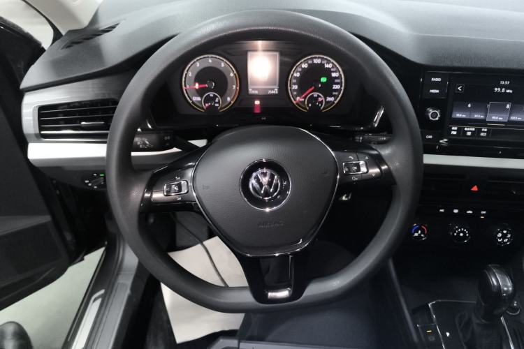 Used Volkswagen Lavida 2019 1.5L Automatic Comfort Edition China VI Standard Steering Wheel
