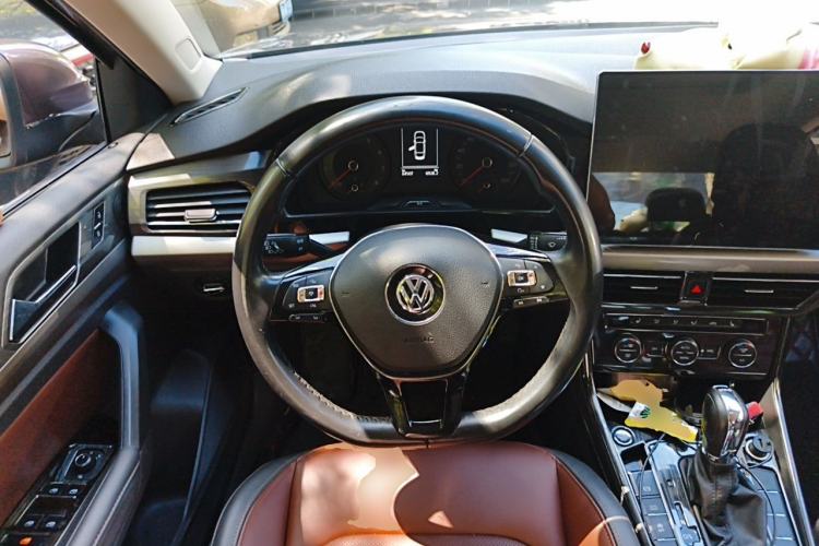 Used Volkswagen Lavida 2019 280TSI DSG Luxury Edition China VI Standard Steering Wheel