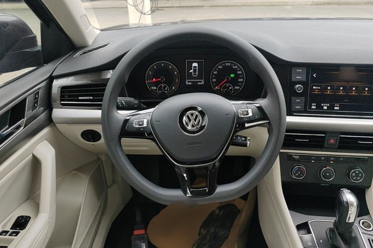 Used Volkswagen Lavida 2019 280TSI DSG Comfort Edition China VI standard Steering Wheel