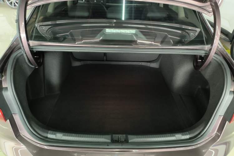 Used Volkswagen Lavida 2019 280TSI DSG Luxury Edition China VI Standard Trunk