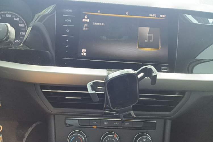 Used Volkswagen Lavida 2019 1.5L Automatic Comfort Edition China VI Standard Audio And AC Panel