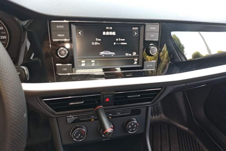 Used Volkswagen Lavida 2019 280TSI DSG Comfort Edition China VI standard Audio And AC Panel