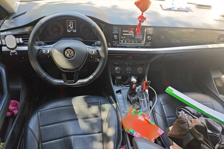 Used Volkswagen Lavida 2019 280TSI DSG Comfort Edition China VI standard Center Console
