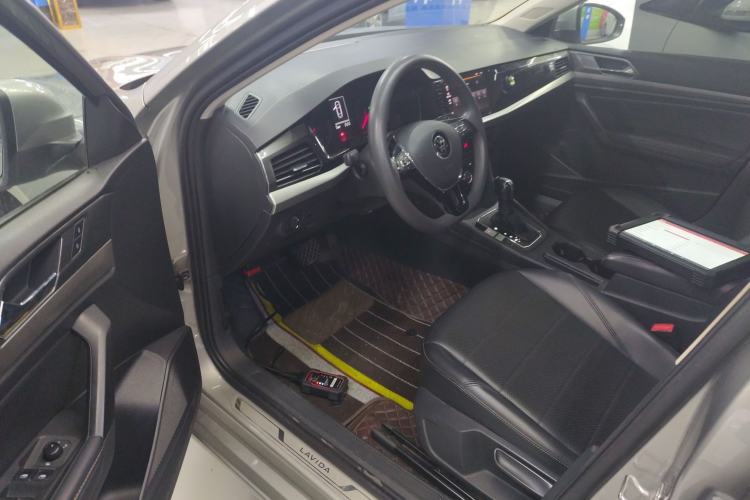 Used Volkswagen Lavida 2019 1.5L Automatic Comfort Edition China VI Standard Driver Seat