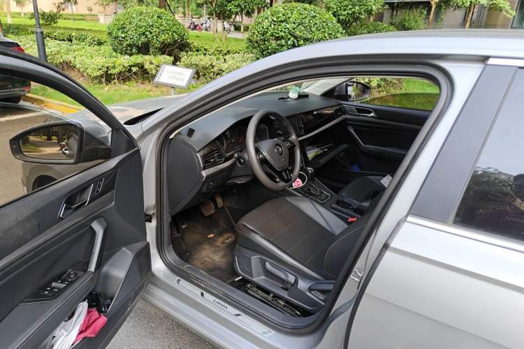 Used Volkswagen Lavida 2019 1.5L Automatic Comfort Edition China VI Standard Driver Seat