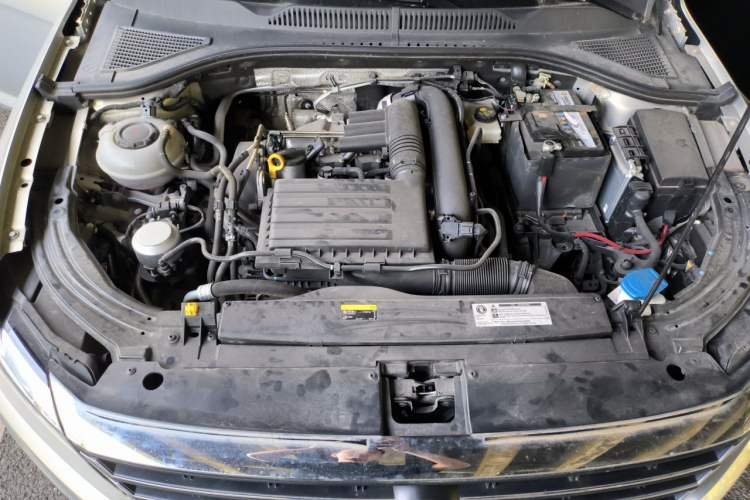 Used Volkswagen Lavida 2019 280TSI DSG Comfort Edition China VI standard Engine Bay