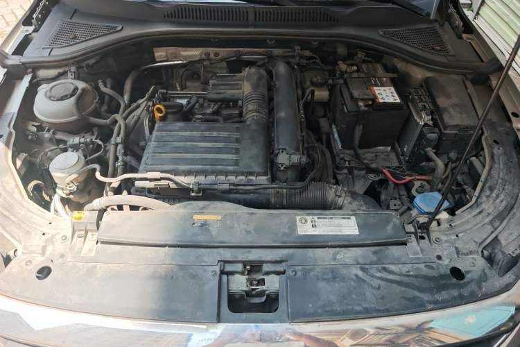 Used Volkswagen Lavida 2019 280TSI DSG Comfort Edition China VI standard Engine Bay