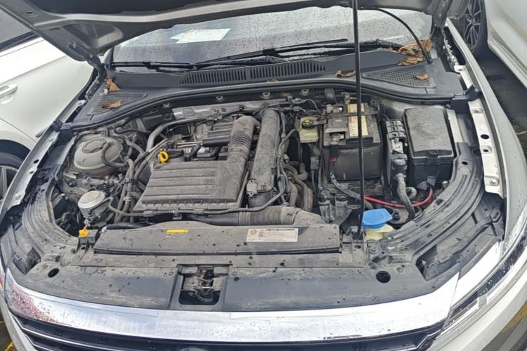 Used Volkswagen Lavida 2019 280TSI DSG Comfort Edition China VI standard Engine Bay