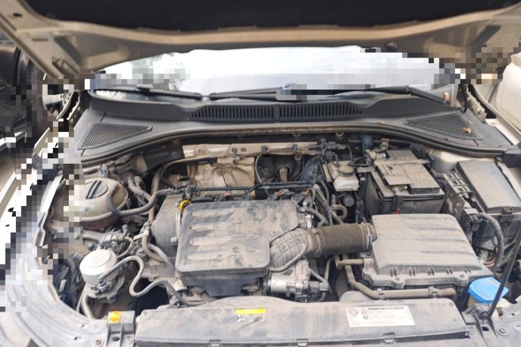 Used Volkswagen Lavida 2019 1.5L Automatic Comfort Edition China VI Standard Engine Bay