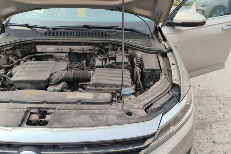 Used Volkswagen Lavida 2019 1.5L Automatic Vision Edition China VI Standard Engine Bay Left