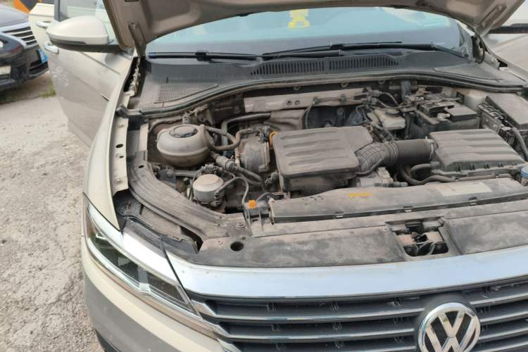 Used Volkswagen Lavida 2019 1.5L Automatic Vision Edition China VI Standard Engine Bay Right