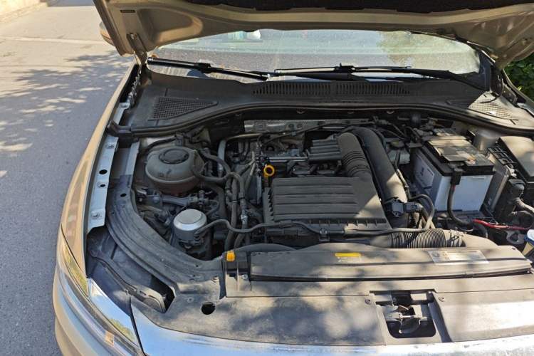Used Volkswagen Lavida 2019 280TSI DSG Comfort Edition China VI standard Engine Bay Right