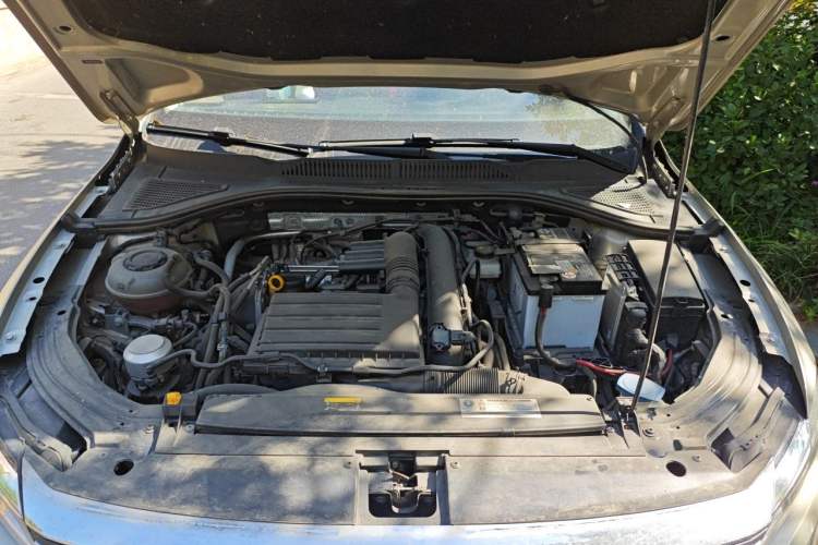 Used Volkswagen Lavida 2019 280TSI DSG Comfort Edition China VI standard Engine Bay