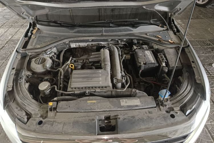Used Volkswagen Lavida 2019 280TSI DSG Comfort Edition China VI standard Engine Bay