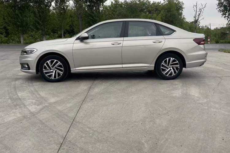 Used Volkswagen Lavida 2019 1.5L Automatic Comfort Edition China VI Standard Exterior 5