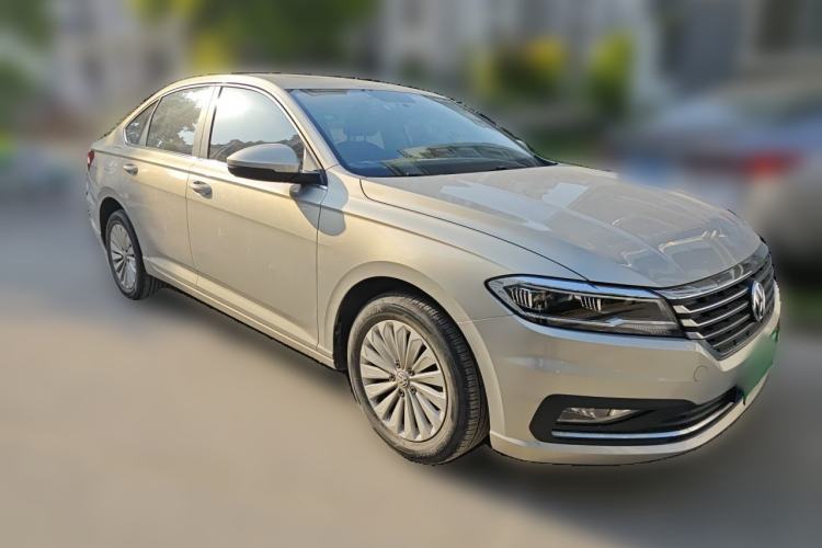 Used Volkswagen Lavida 2019 1.5L Manual Comfort Edition China VI Standard Front Right 45 Deg