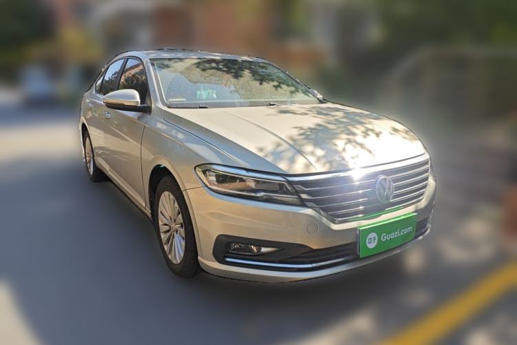Used Volkswagen Lavida 2019 280TSI DSG Comfort Edition China VI standard Front Right 45 Deg