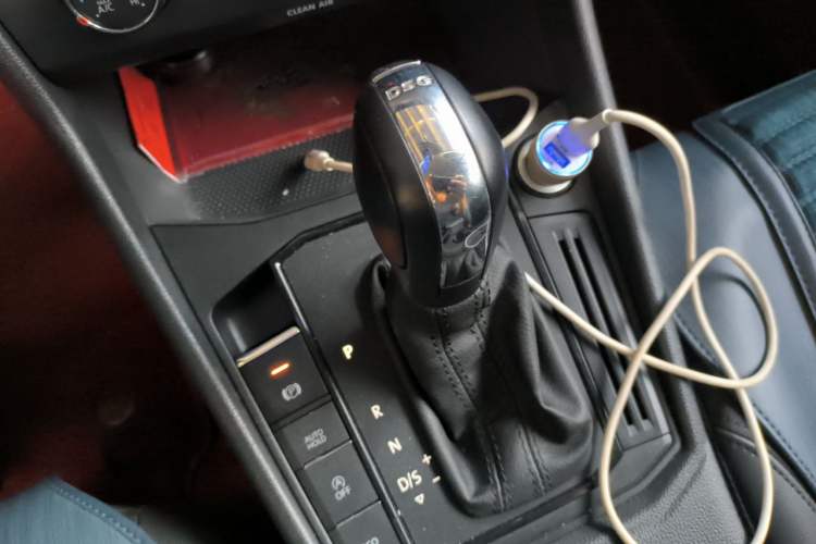 Used Volkswagen Lavida 2019 280TSI DSG Comfort Edition China VI standard Gear Lever