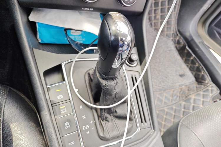Used Volkswagen Lavida 2019 280TSI DSG Comfort Edition China VI standard Gear Lever